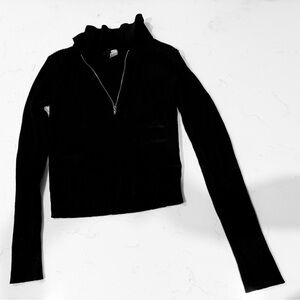 Divided Black Long Sleeve Zippered Top